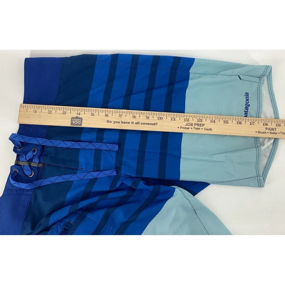 PATAGONIA Stretch Planing Boardshorts Blue Striped Swimming Trunks Men's Size 30